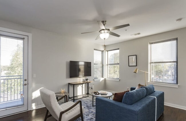 1016 18th Ave S, Unit ID1388261P in Nashville, TN - Foto de edificio - Building Photo