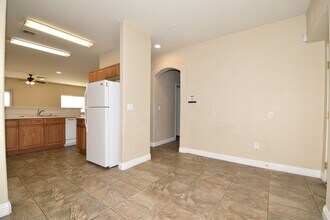 8823 Roping Rodeo Ave in Las Vegas, NV - Building Photo - Building Photo