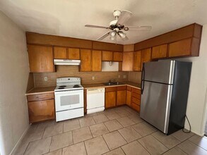 1106 Eastside Dr in Killeen, TX - Building Photo - Building Photo