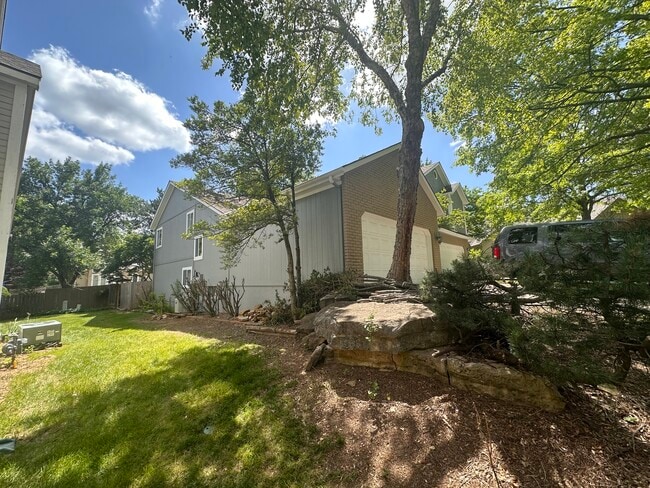 8323 W 120th Ter in Overland Park, KS - Building Photo - Building Photo