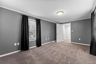 2728 S Westport Rd in Independence, MO - Building Photo - Building Photo