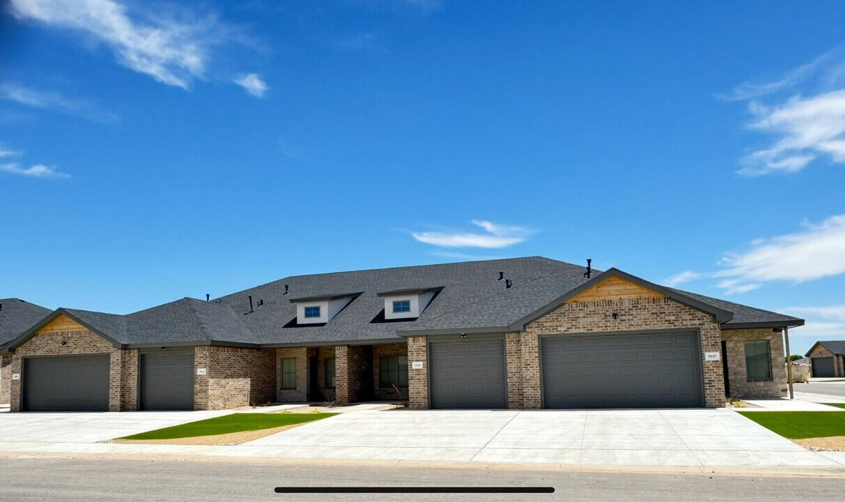 5843 Virginia Ave in Lubbock, TX - Building Photo