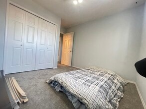 8105-188A 188a St NW in Edmonton, AB - Building Photo - Building Photo