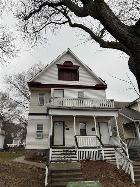 2965 N Richards St in Milwaukee, WI - Building Photo