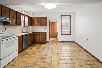 111 Albion St in Wakefield, MA - Building Photo - Building Photo