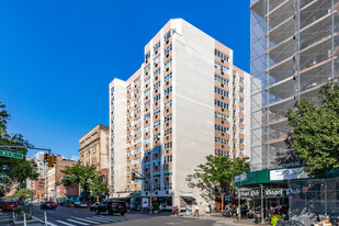 424 Avenue of the Americas Apartments