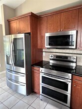 491 NW 188th Ter in Pembroke Pines, FL - Building Photo - Building Photo