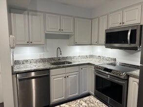 770 Deer St in Plymouth, MI - Building Photo - Building Photo