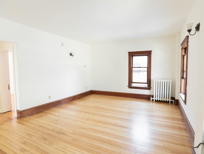 property at 7 Fletcher Pl