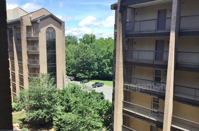 property at 211 Heritage Blvd