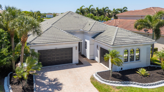1256 Beacon Cir in West Palm Beach, FL - Building Photo - Building Photo