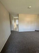 3264 Arnsby Rd in Columbus, OH - Foto de edificio - Building Photo