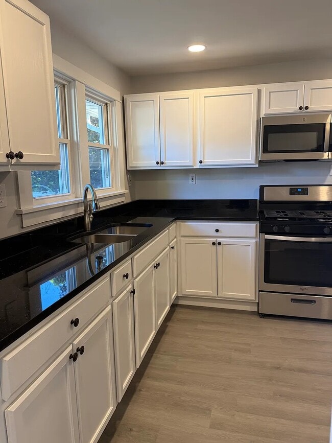 property at 6 North St