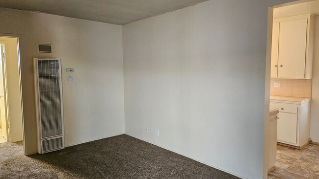 151 E Riggin St, Unit E in Monterey Park, CA - Foto de edificio - Building Photo
