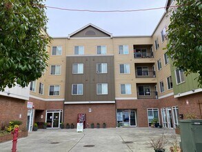 Newly remodeled 4-story Apartment Downtown... in Renton, WA - Building Photo - Building Photo