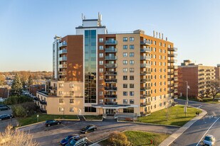 2240 Thimens Boul in St. Laurent, QC - Building Photo