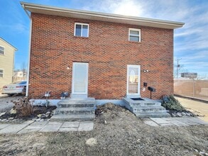 4197 Sullivant Ave in Columbus, OH - Building Photo - Building Photo