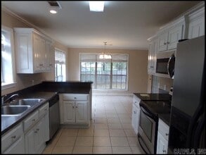 303 Hidden Meadows Dr in Benton, AR - Building Photo - Building Photo