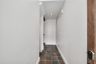 2911 Chartres St in Houston, TX - Building Photo - Building Photo