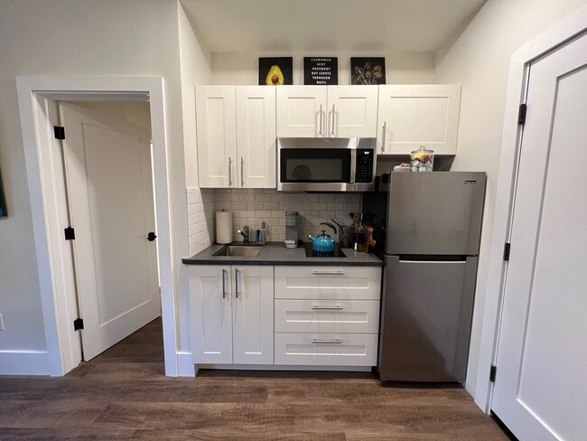 155 W Santa Clara St in San Jose, CA - Building Photo - Building Photo