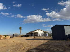 16480 Kayuga St in Victorville, CA - Building Photo - Building Photo