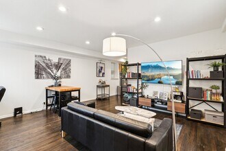 1254 N Greenview Ave, Unit Garden in Chicago, IL - Foto de edificio - Building Photo