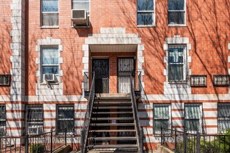 St. Charles Condominium in New York, NY - Building Photo - Building Photo