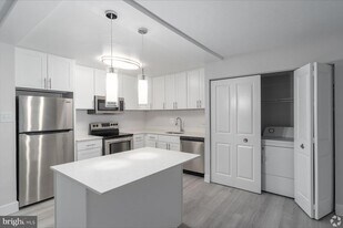 8440 Limekiln Pike in Wyncote, PA - Building Photo