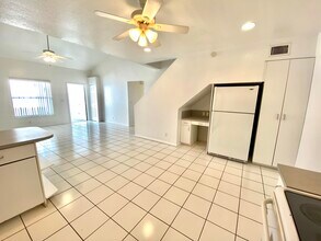 13960 Folkestone Cir in Wellington, FL - Building Photo - Building Photo