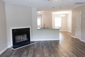 446 St John Dr in Durham, NC - Building Photo - Building Photo