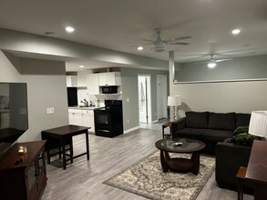 7 Wilson Ln in Fletcher, NC - Building Photo - Building Photo