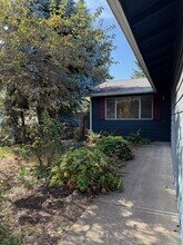 4450 Murdock Ct NE in Salem, OR - Foto de edificio - Building Photo