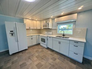 5493 Avenue B in Bokeelia, FL - Building Photo - Building Photo