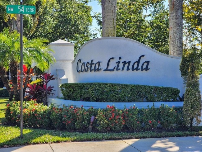 5600 NW 107th Ave in Doral, FL - Building Photo - Building Photo