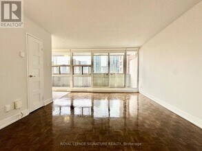 33 Isabella St in Toronto, ON - Building Photo - Building Photo