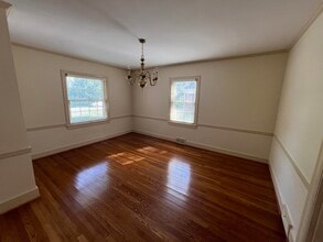 405 Holiday Rd in Lexington, KY - Building Photo - Building Photo