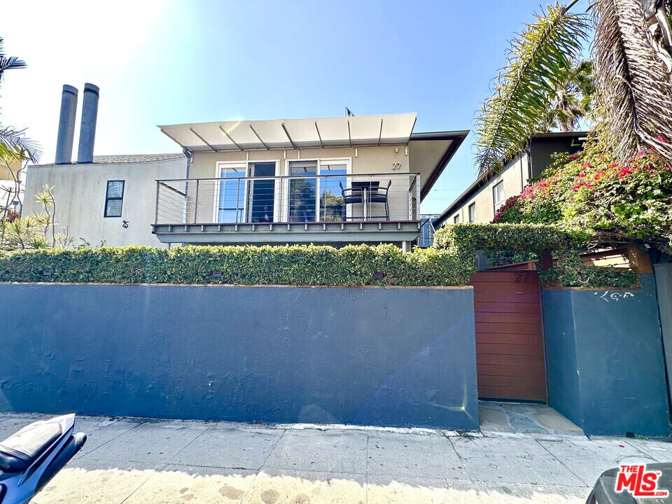 27 18th Ave in Los Angeles, CA - Building Photo