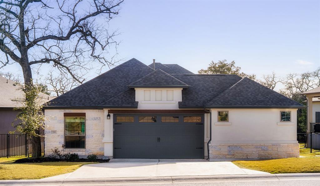 124 Loysoya St in Bastrop, TX - Building Photo
