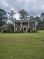 217 Windsor Rd in Greenville, NC - Building Photo