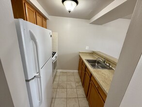 35321 Turner Dr in Sterling Heights, MI - Foto de edificio - Building Photo