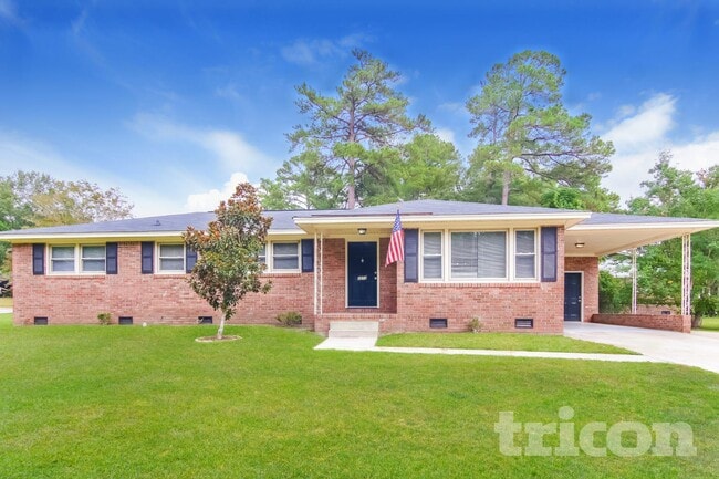 property at 3213 Woodsen Cir