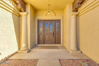 3913 E Amberwood Dr in Phoenix, AZ - Building Photo - Building Photo