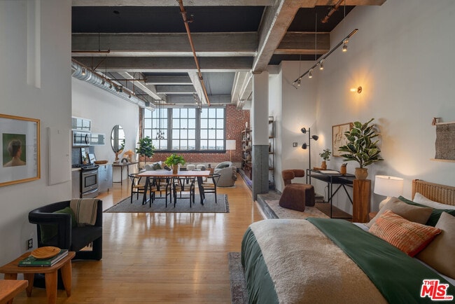 property at 1850 Industrial St