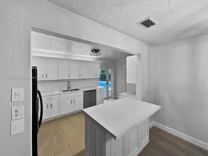 22226 SW 65th Ter in Boca Raton, FL - Building Photo - Building Photo