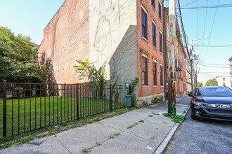 515 E 12th St in Cincinnati, OH - Building Photo - Building Photo