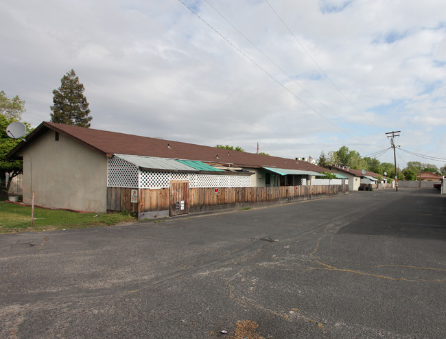 Turlock Senior Citizens Apartments in Turlock, CA - Building Photo - Building Photo