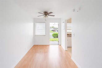 1241 W River Dr in Margate, FL - Foto de edificio - Building Photo
