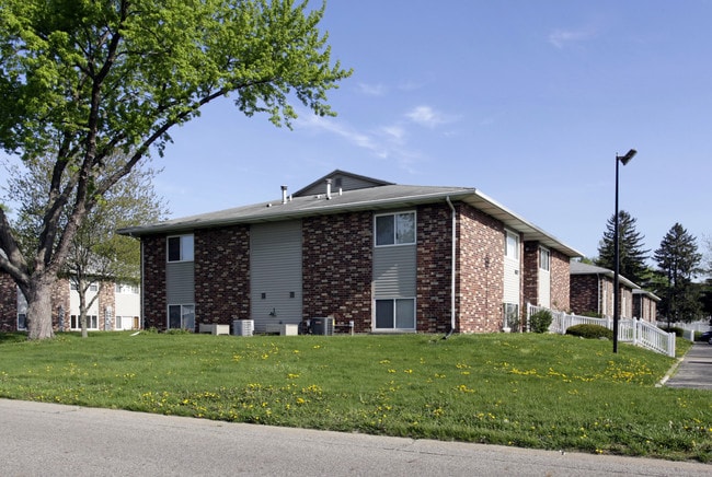 Westgate Manor in Goshen, IN - Foto de edificio - Building Photo