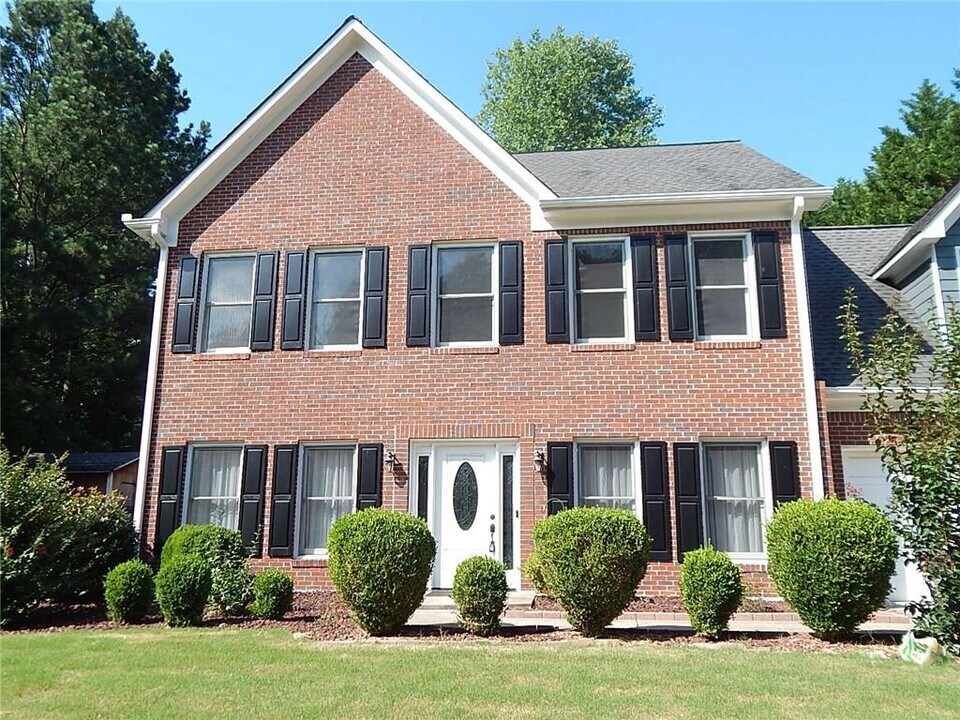 115 Brentwood Ln in Woodstock, GA - Foto de edificio