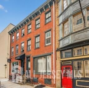 11 N Willow St, Unit 1 in Trenton, NJ - Building Photo - Building Photo